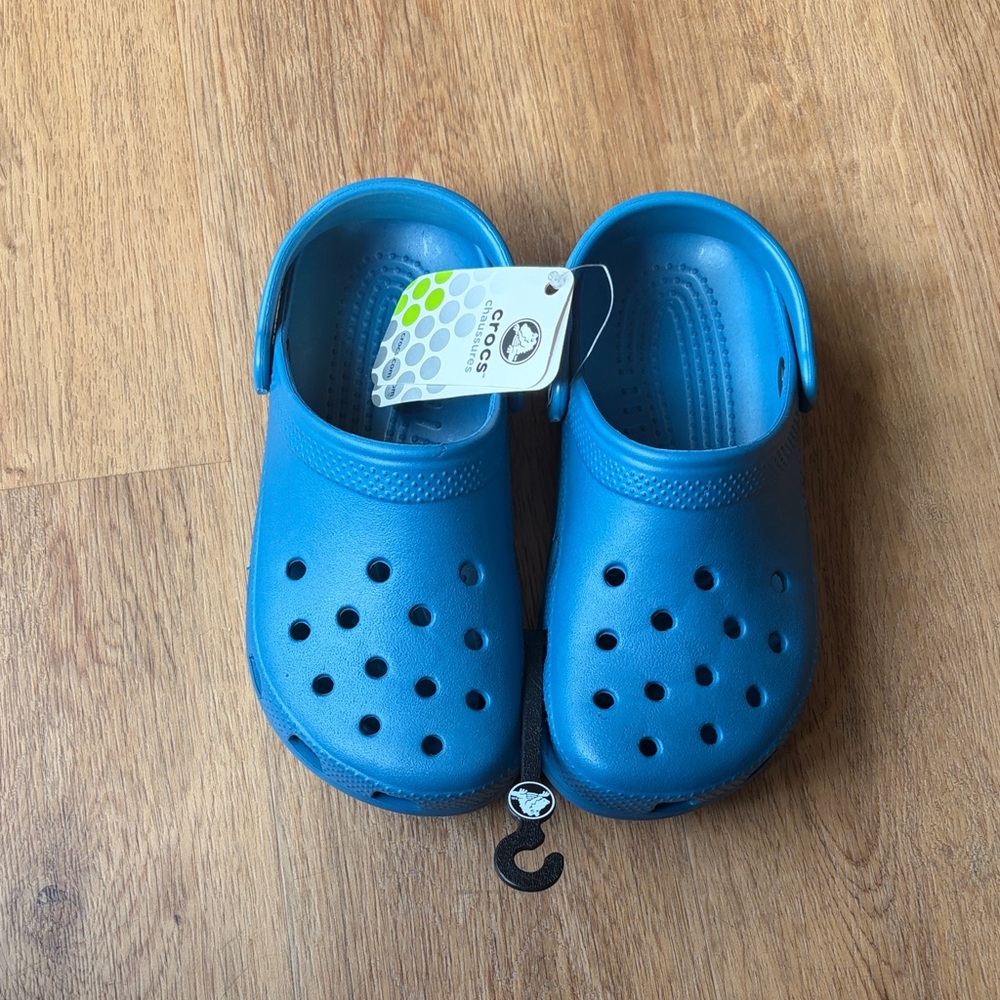 NWT Crocs Unisex Classic Clog Men 3 Women 5 Medium